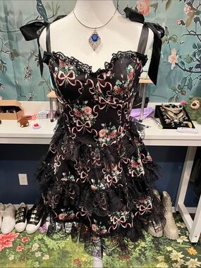 NWOT Widow Black Floral & Pink Bow Lace Tiered Dress